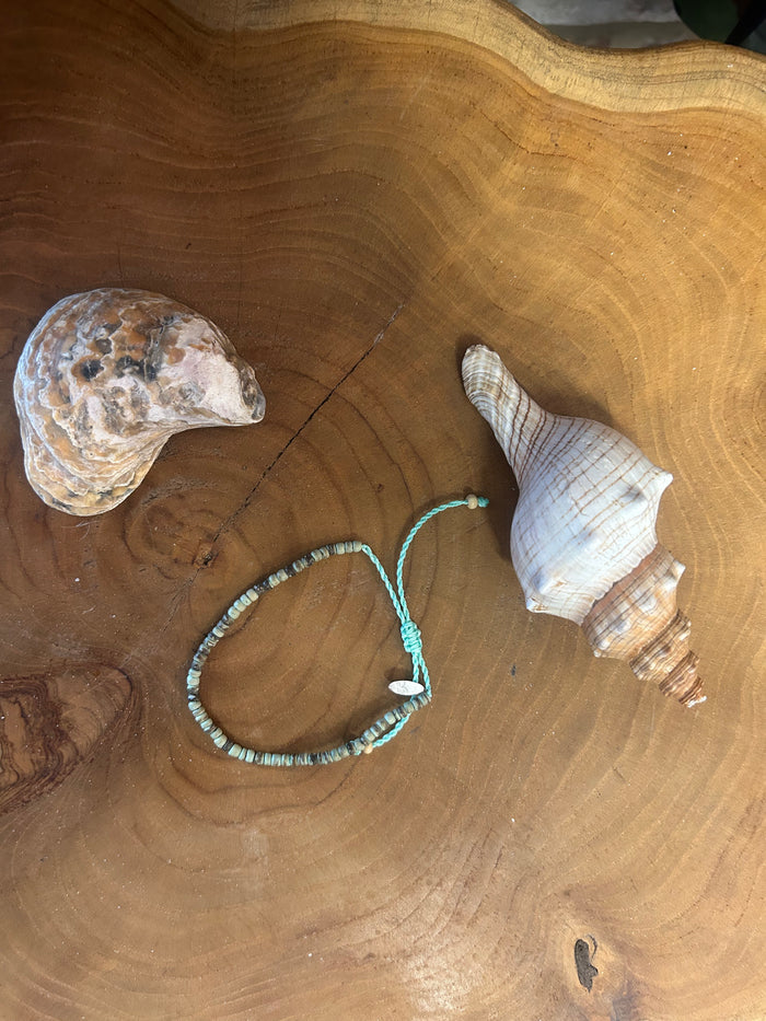 PINEAPPLE COCONUT WOOD BEADED BEACH BRACELET- GREEN -COCBP-005
