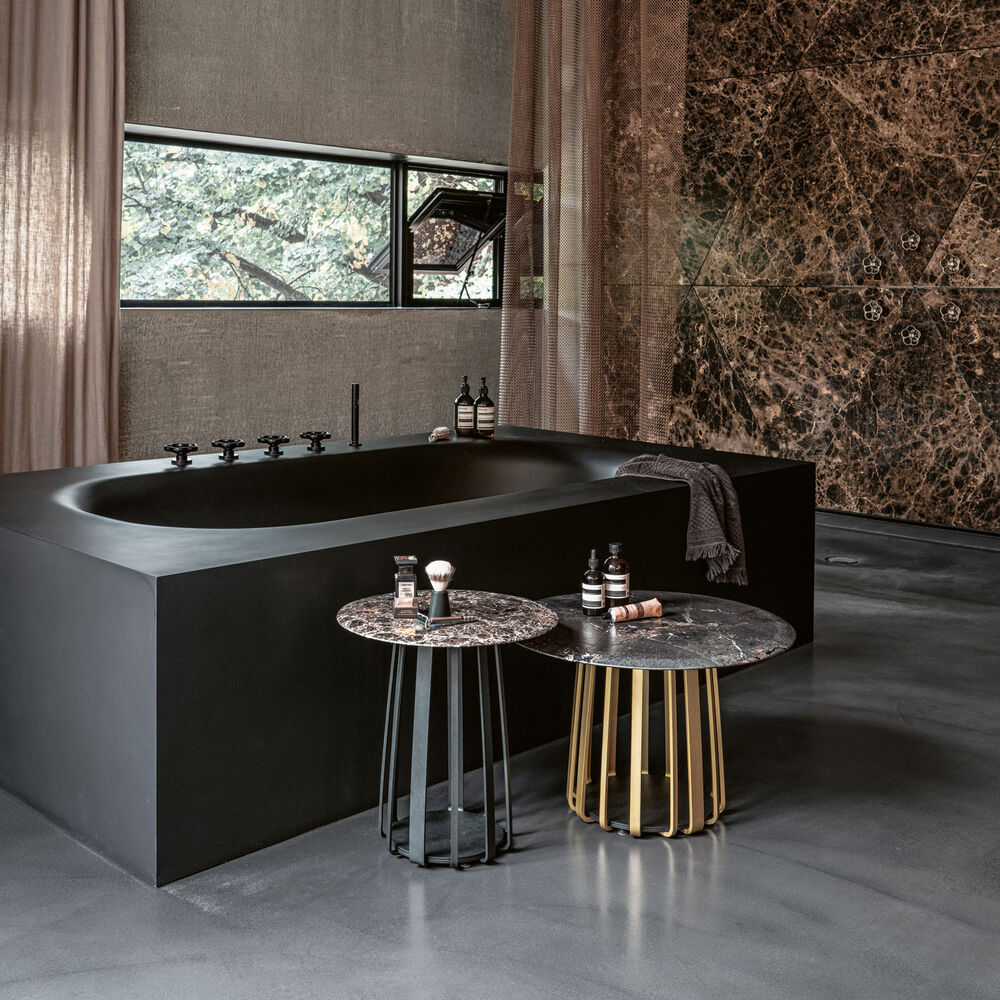 janua | bc 09 basket coffee table round | emperador stone + black base