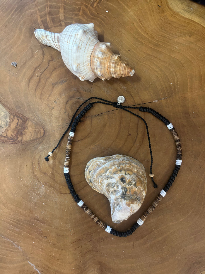 PINEAPPLE Natural stone, wood and puka shell beads BROWN  -NCKP-003