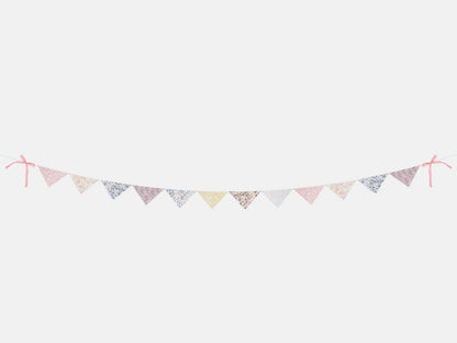 Meri Meri x Liberty Scallop Edge Garland