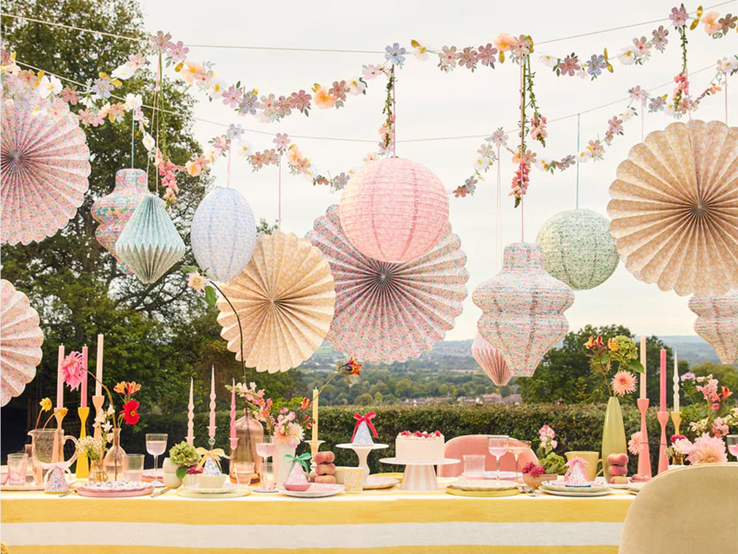 Meri Meri x Liberty Pastel Floral Lanterns (3)