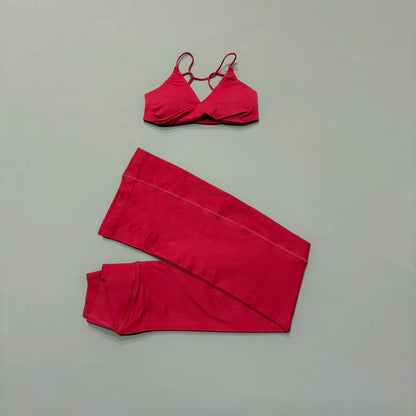 2Pcs Women Sports Yoga Set Halter Neck Sports Bra Flare Leggings Seamless Hip Lifting Quick Dry Gym Fitness Workout Activewear