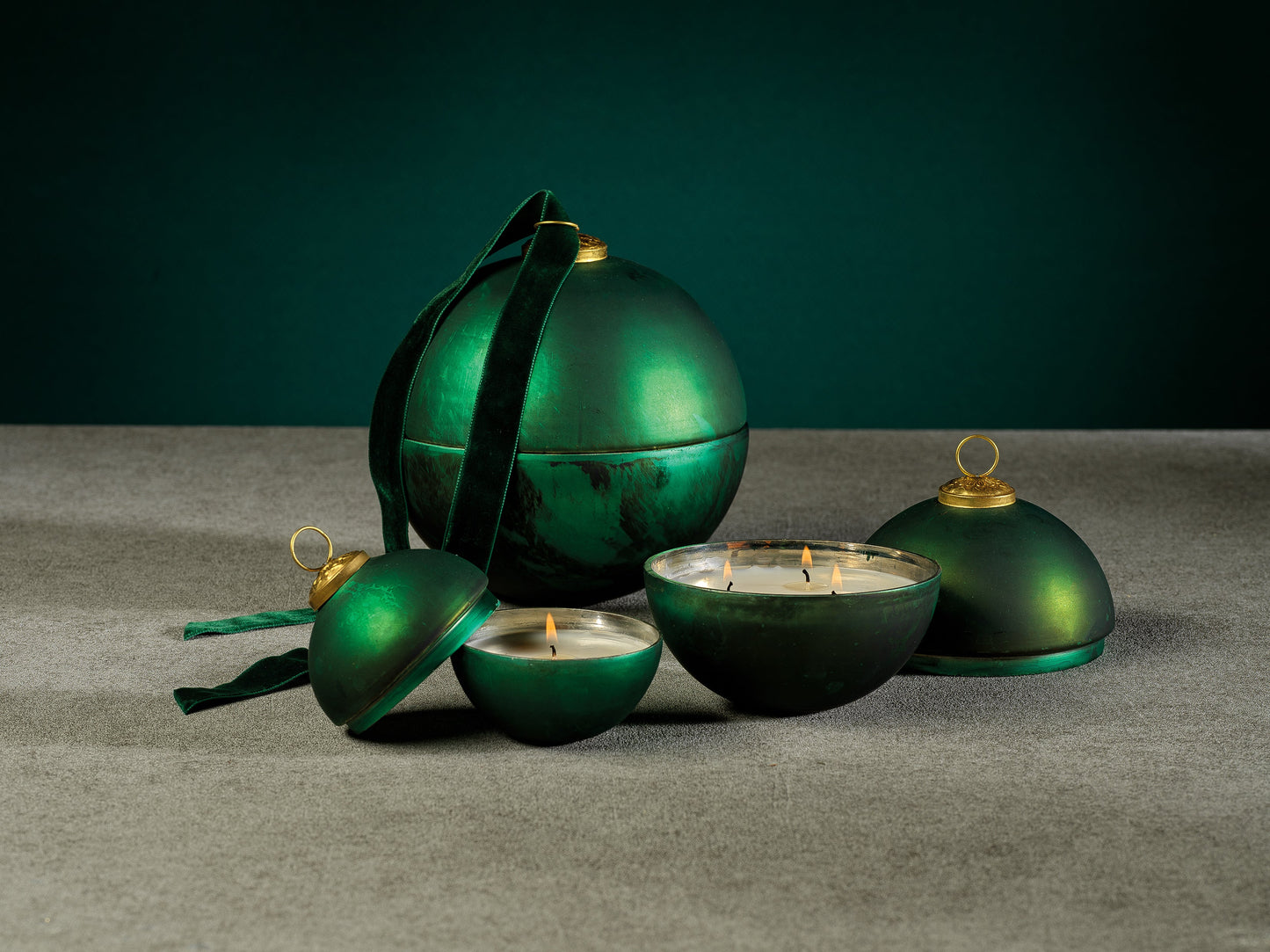 Matt Green Ornament Scented Candle