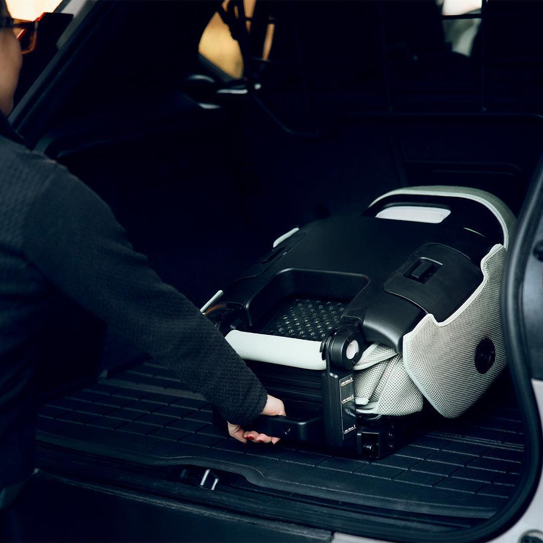Axkid UP Car Seat - Costal Storm Black