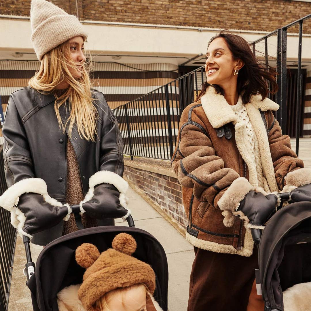 BINIBAMBA Sheepskin Buggy Mittens - Noir + Moon