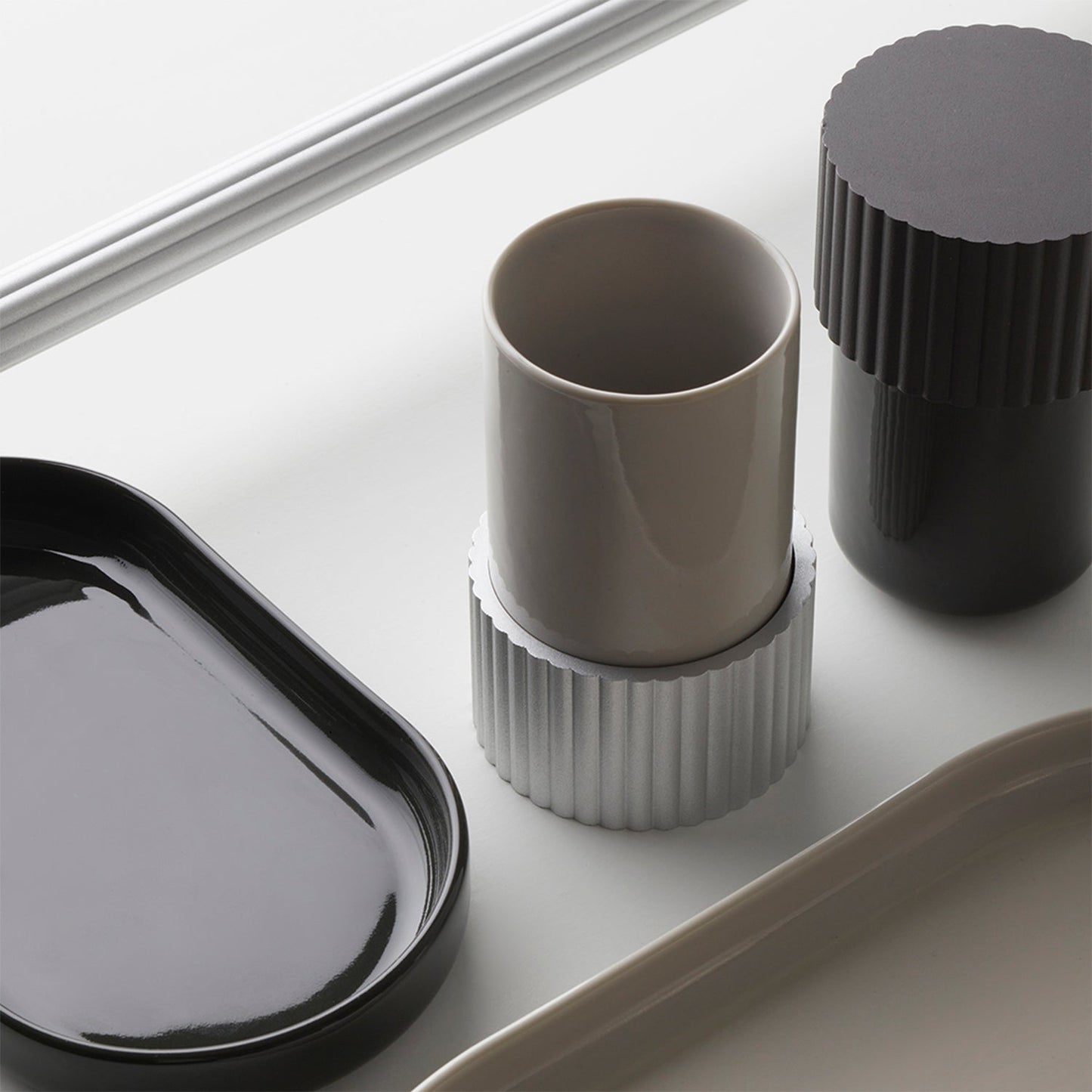 decor walther | OF.LINE series | tab tray medium | moor