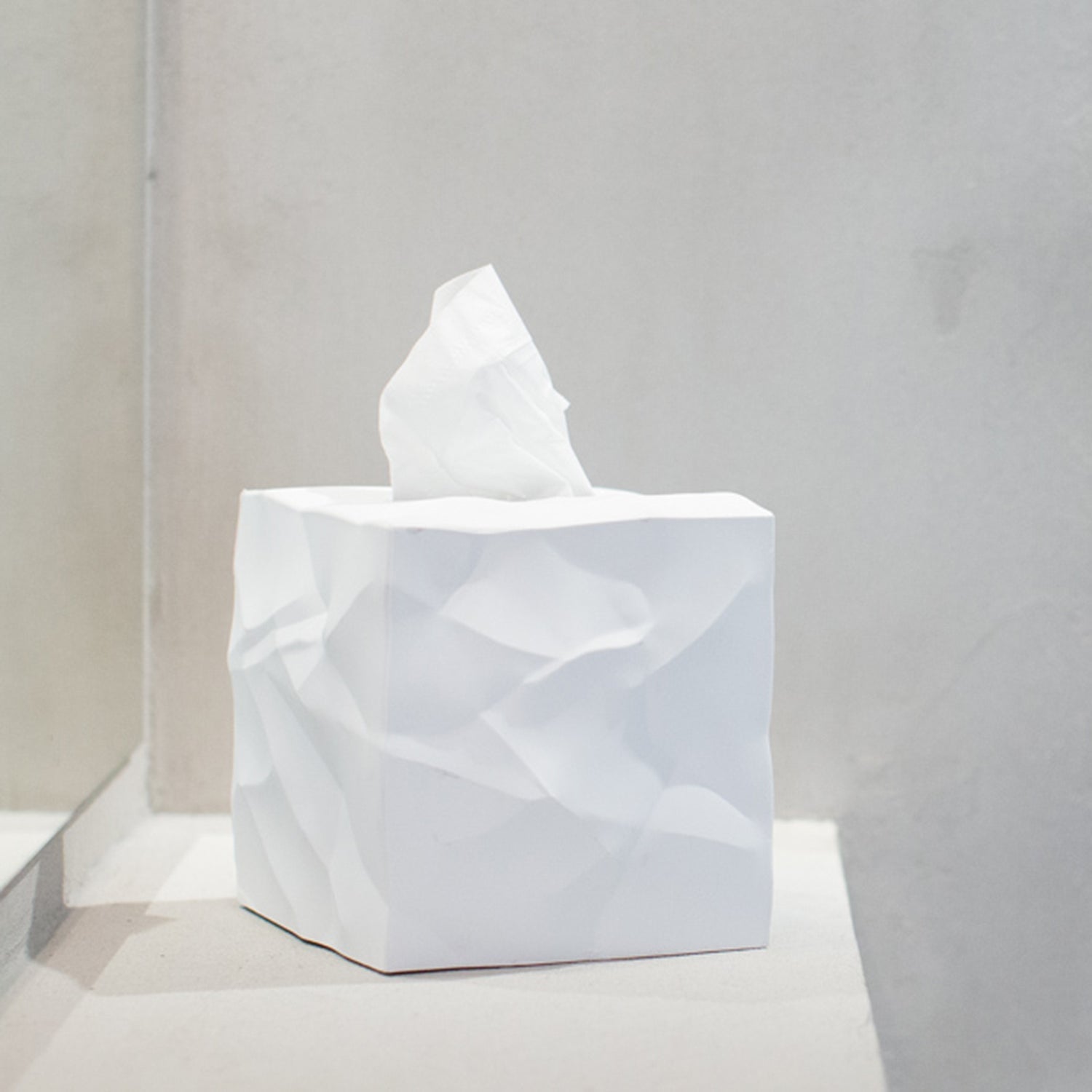 essey | wipy cube tissue box | white - LC