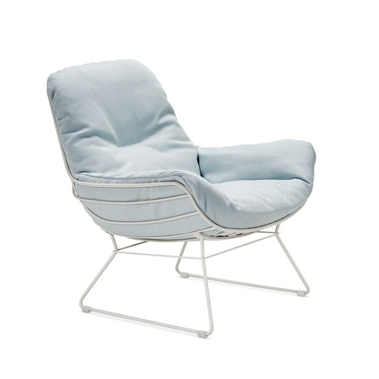 freifrau | leyasol outdoor lounge chair | lopi beldi + traffic white frame