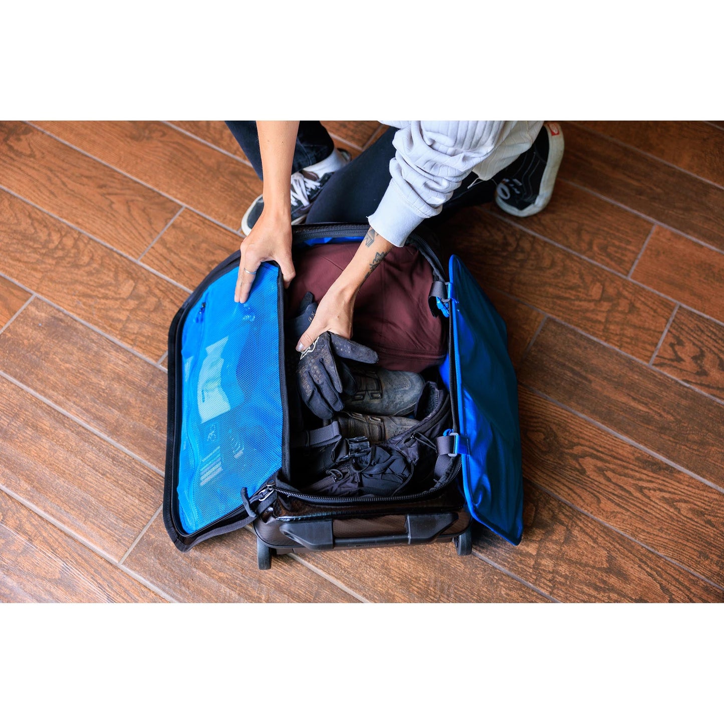 Alpaca Wheeled Duffle 40
