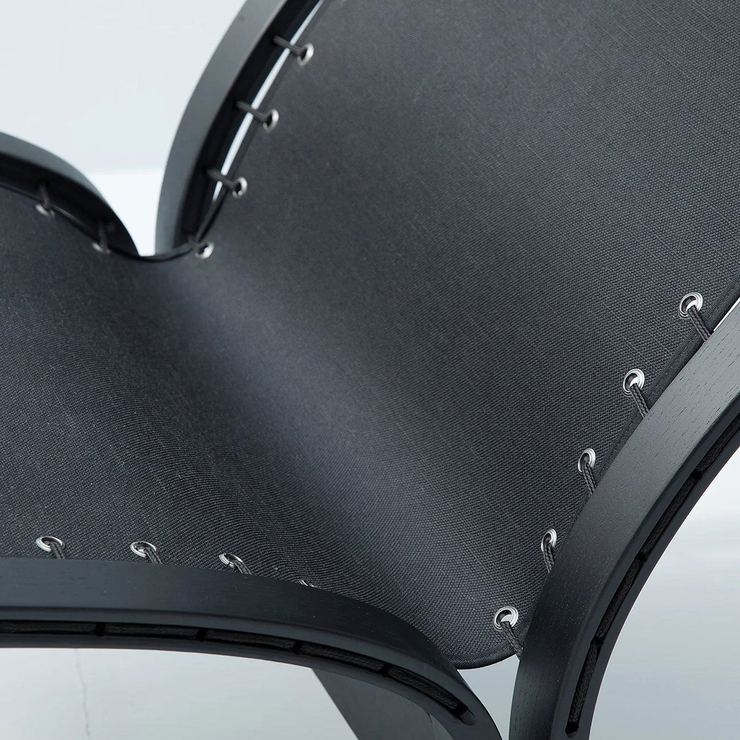 hjelle | siesta classic 300 chair | high back | black oak + hemsen HA19 leather