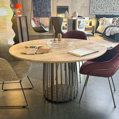 janua | bc 07 basket table round | white pigmented oak + bronze base 125cm