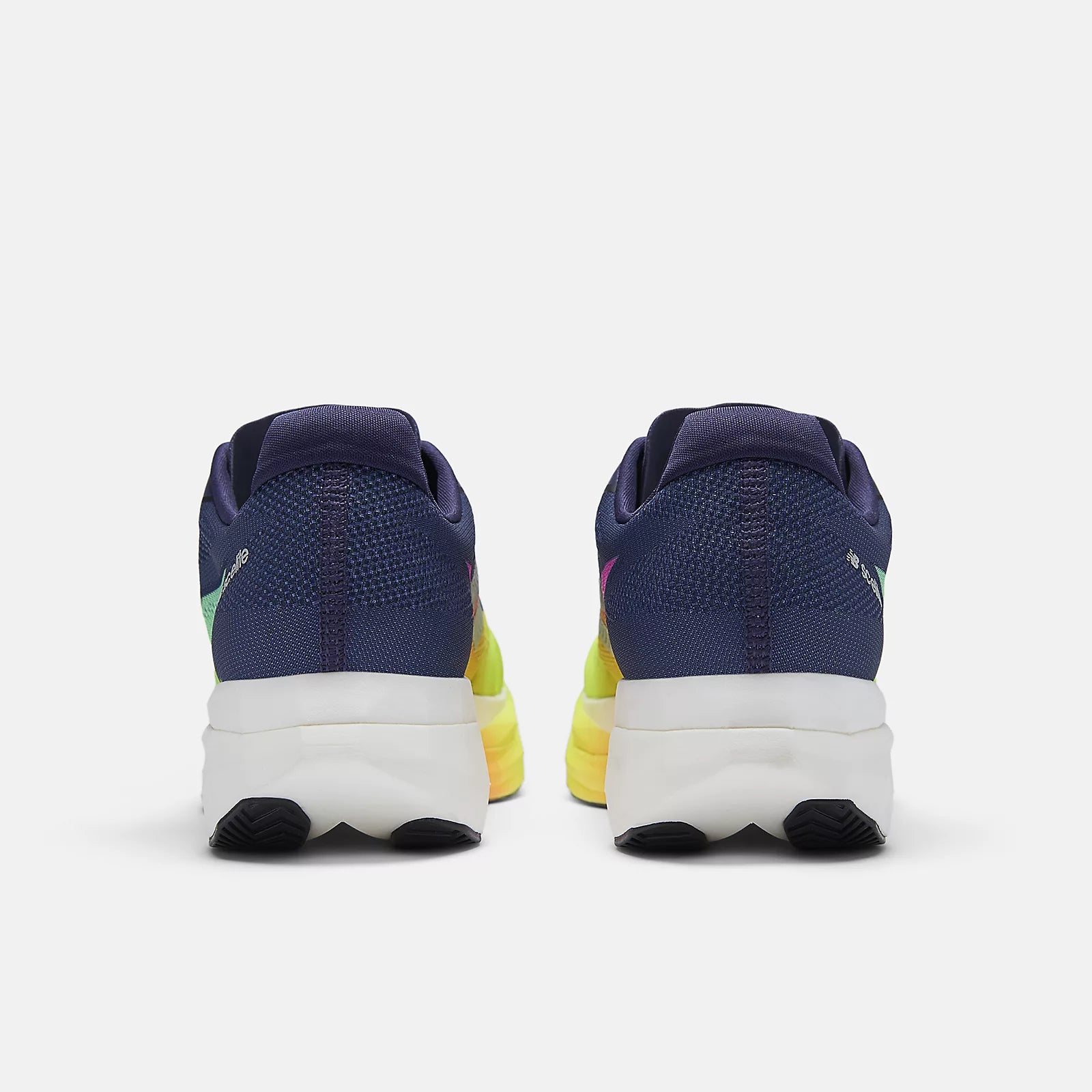 New Balance - Women's FuelCell SuperComp Elite v5