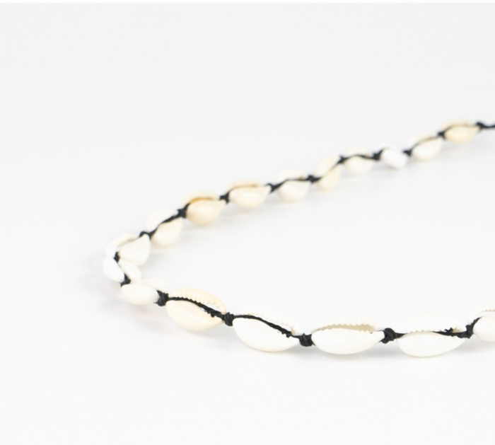 PINEAPPLE LIVADI COWRIE SHELL CHOKER NECKLACE- COWC-001