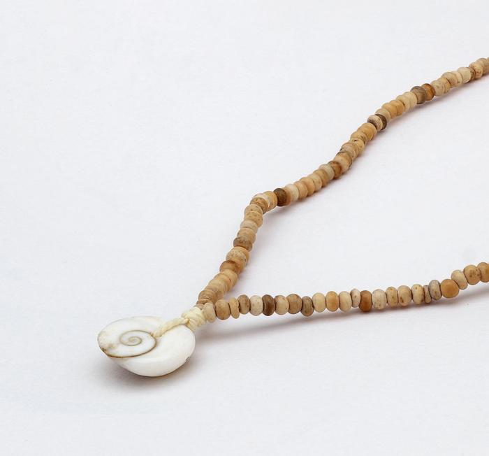 PINEAPPLE LIVADI COWRIE SHELL CHOKER NECKLACE- NCKP-132
