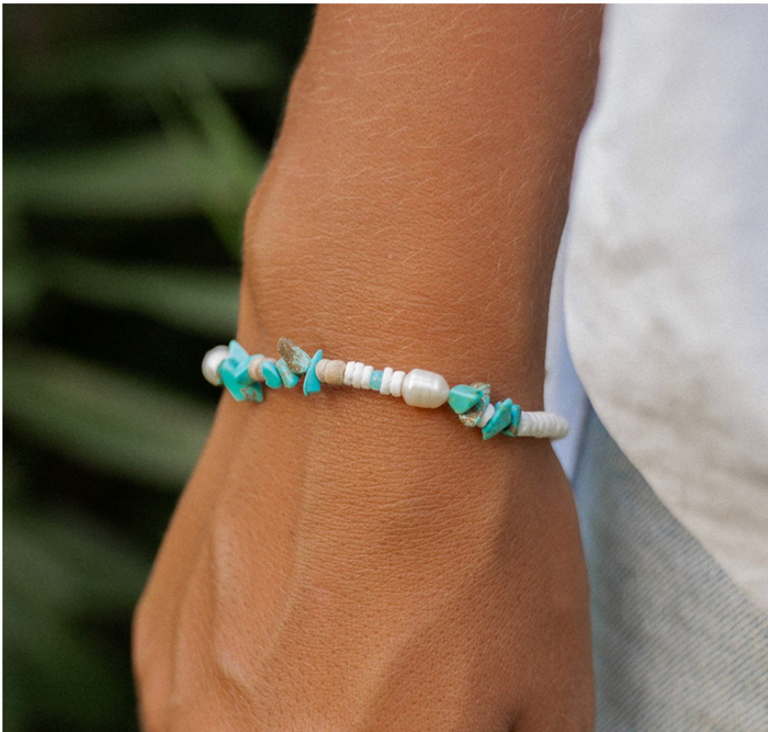 PINEAPPLE LOVE IS HERE NATURAL STONE, PEARL & SHELL BRACELET