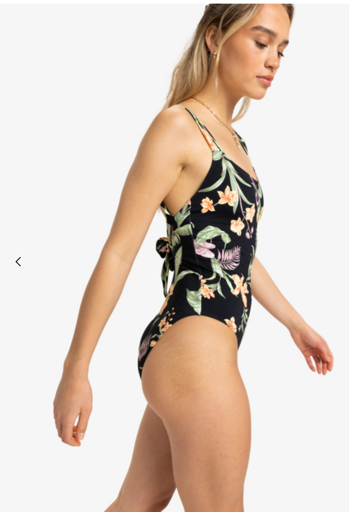 roxy pt  Beach Classics - One-Piece Swimsuit for Women