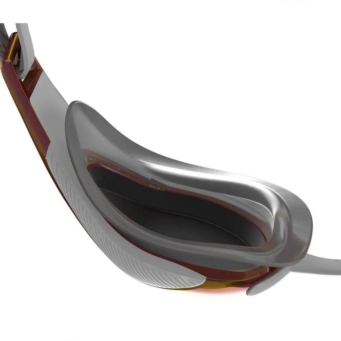 Speedo Fastskin Hyper Elite Mirror Goggle (Asia Fit) with silver frame, mirrored lenses, and grey IQfit™ 3D seal.